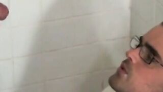 Twink Facial and Piss Shower