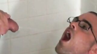 Twink Facial and Piss Shower