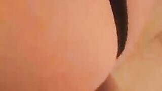 Hubsches Camgirl verfuhrt den Techniker