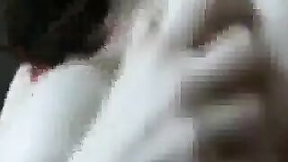 Deutsches Amateurvideo für Erwachsene mit großen Titten