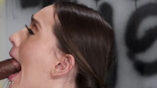 Damn Sera, you a BOMBSHELL ánd you suck dick!