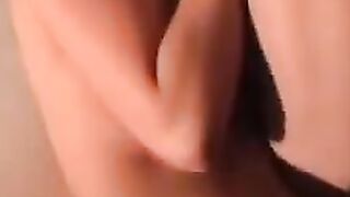 Geiles sexuelles Liebesspiel mit der Stiefschwester