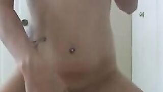Sexy Brunette nach dem Strip geil durchgefickt