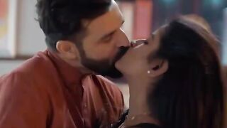 Merrid Bhabhi Hardcore Sex With Boss in Office