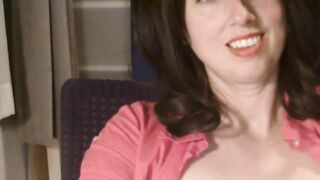 Connect with her live! Shes just a click away from your screen for a real-time conversation. Sensational 6
