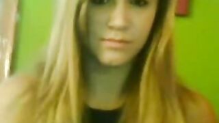 Blonde Webcam Girl Masturbates and Shows Her Pussy