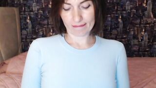 Connect with Her Live Now - Just One Click Away! Striking 4