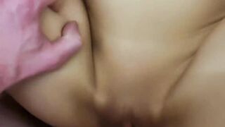 Kleinbusige mit große Nippel geil gebumst