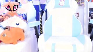 Solo Blonde Chick Close Up Wet Pussy Masturbation