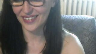 Meet Her Here? Real-Time Conversation—She Is A Click Away! Fantastic 5