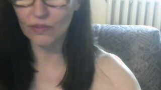 Meet Her Here? Real-Time Conversation—She Is A Click Away! Fantastic 5