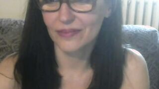 Meet Her Here? Real-Time Conversation—She Is A Click Away! Fantastic 5