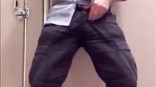 Bearded Daddy Jacks Off at Work