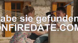 Er filmt die junge Gore beim Blasen und ficken