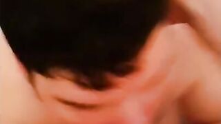 Alter schläft mit einem Jungen beim Amateur-Blowjob