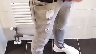 Amateur Webcam Handjob with a Big Cock
