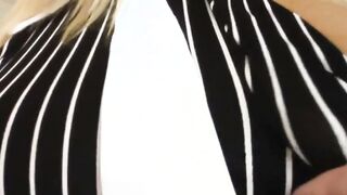 Die blonde Lady in allen Stellungen genagelt