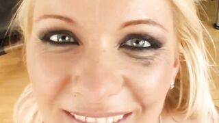 Die blonde Lady in allen Stellungen genagelt