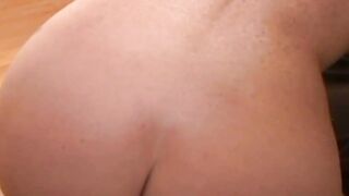 Schaue zu wie mein Mann eine Nutte fickt