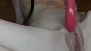 Ihr rosa Fotzenloch braucht es sofort