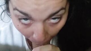 Cute Amateur Babe Gives a Blowjob