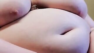 Extrem fettes Luder mit juckender Fotze