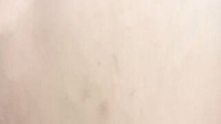 Fette Fotze zum Orgasmus gefickt