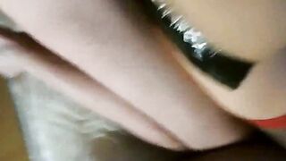 Mach die Beine fur den jungen Schwanz breit