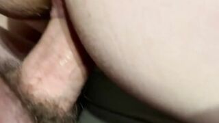 Luder mit Augenmaske anal geknallt