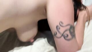 Luder mit Augenmaske anal geknallt