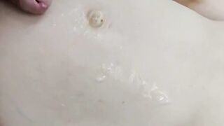 Schwangere Hausfrau ist geil und fickt gerne