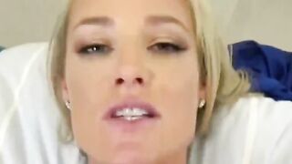 Geilen Sex mit vertraaumter Blondine