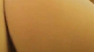 Amateur Sex with a Horny MILF