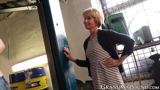 Horny older lady cum sprayed after hard doggy style banging