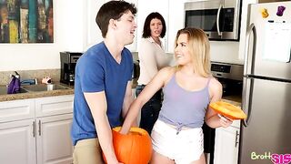 Pumpkin Plowed - S3:E11