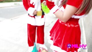 Peruvian gives her butt at christmas...squirts of christmas