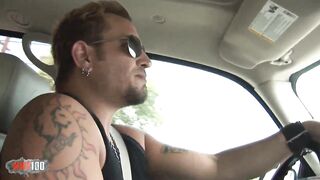 To reward him she offers a bj in the car