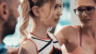 Cheerleader has no choice than to fuck
