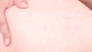 Franzaasische Amateurin bei Fickspielerei