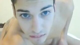 Webcam Twink Jacks Off
