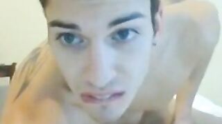 Webcam Twink Jacks Off