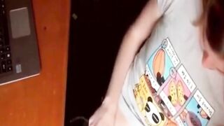 Hot Teen Making Her Juicy Hairy Pussy Cum Hard...