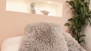 Lusty Latina Dances And Fucks On Cam
