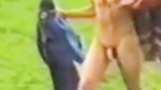Twink Handjob auf der Wiese