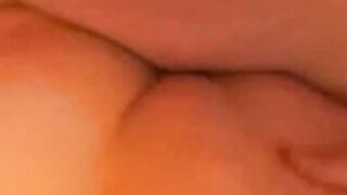 Saeages naives Luder laasst sich doggy ficken