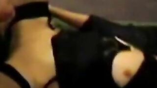 Reife deutsche Amateurin in Unterwäsche und Nylon hat einen Orgasmus