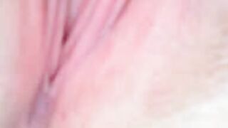 Big-Titted Webcam Chiq Gets Naughty
