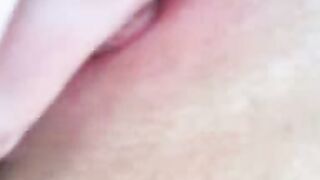 Big-Titted Webcam Chiq Gets Naughty