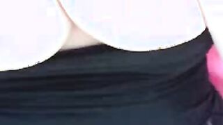 Big-Titted Webcam Chiq Gets Naughty