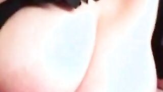 Big-Titted Webcam Chiq Gets Naughty